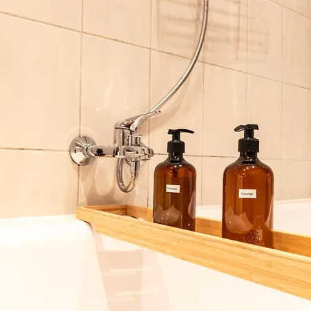 Stadtnatur Am Kuechwald - Mit Balkon, Streaming-tv, Badewanne, Arbeitsplatz Lägenhet *