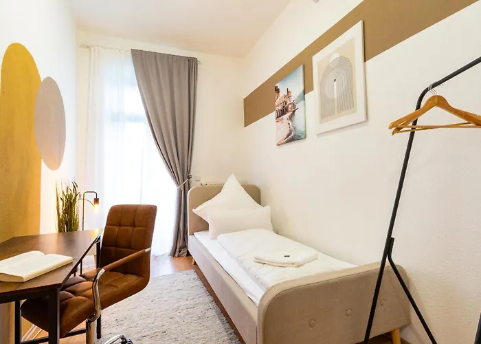 Stadtnatur Am Kuechwald - 2 Sz Mit Balkon, Waschmaschine, Streaming-tv, Badewanne, Arbeitsplatz * Chemnitz