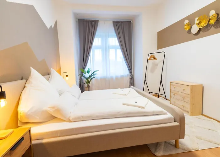 Daire Stadtnatur Am Kuechwald - 2 Sz Mit Balkon, Waschmaschine, Streaming-tv, Badewanne, Arbeitsplatz Chemnitz