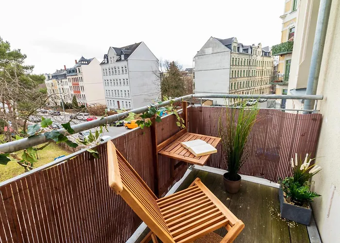 Stadtnatur Am Kuechwald - 2 Sz Mit Balkon, Waschmaschine, Streaming-tv, Badewanne, Arbeitsplatz *