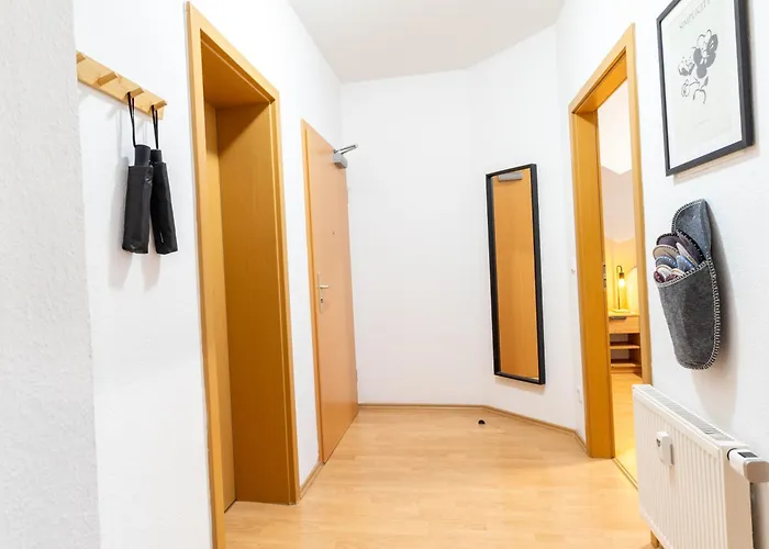 Stadtnatur Am Kuechwald - 2 Sz Mit Balkon, Waschmaschine, Streaming-tv, Badewanne, Arbeitsplatz