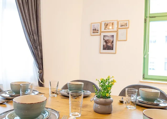 Daire Stadtnatur Am Kuechwald - 2 Sz Mit Balkon, Waschmaschine, Streaming-tv, Badewanne, Arbeitsplatz